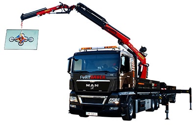 Fürtbauer Transporte optimiert für heikle Kranarbeiten und Glashebungen.