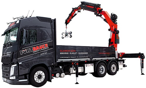 Fürtbauer Transporte optimiert für Kranarbeiten und Glashebungen.